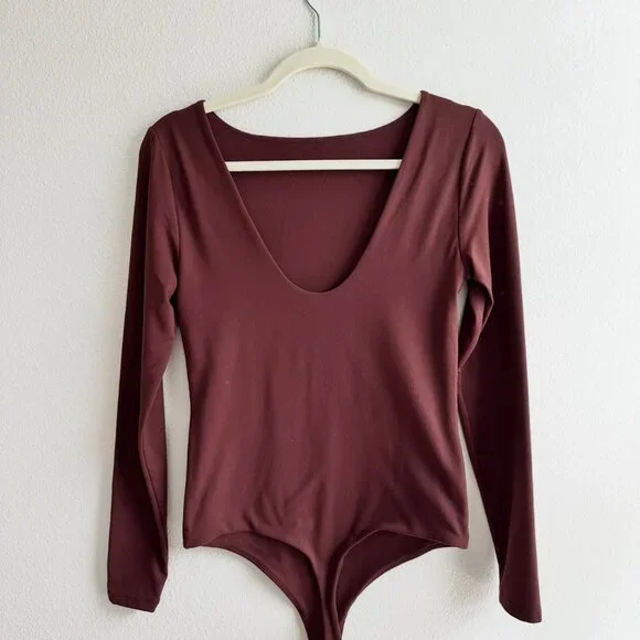 NWOT Nuuds Open Back Bodysuit Medium Black Cherry Slimming Bodycon Holiday Top - Picture 5 of 10